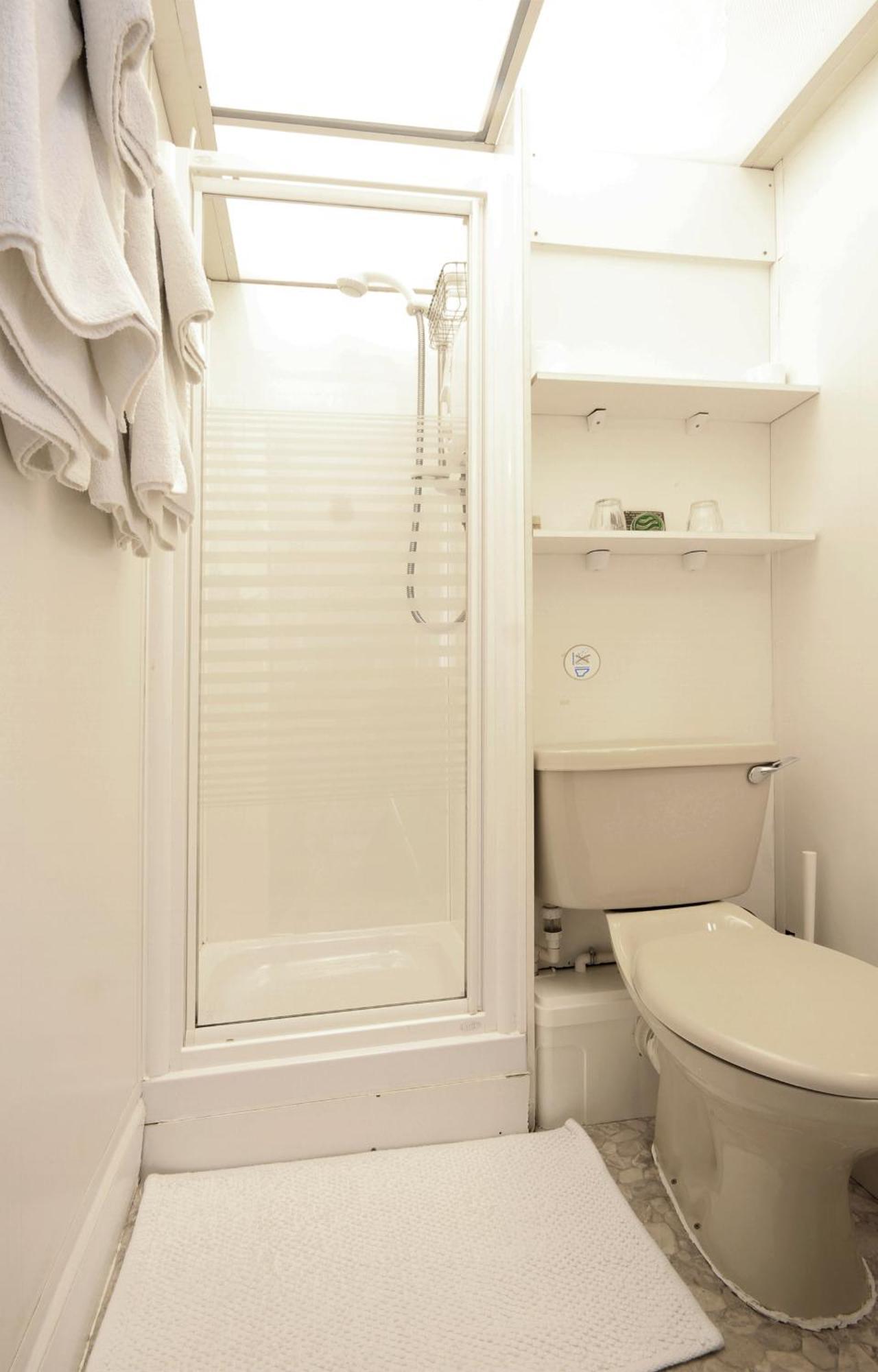 The Paragon - Guest Accommodation สการ์โบโรห์ ห้อง รูปภาพ