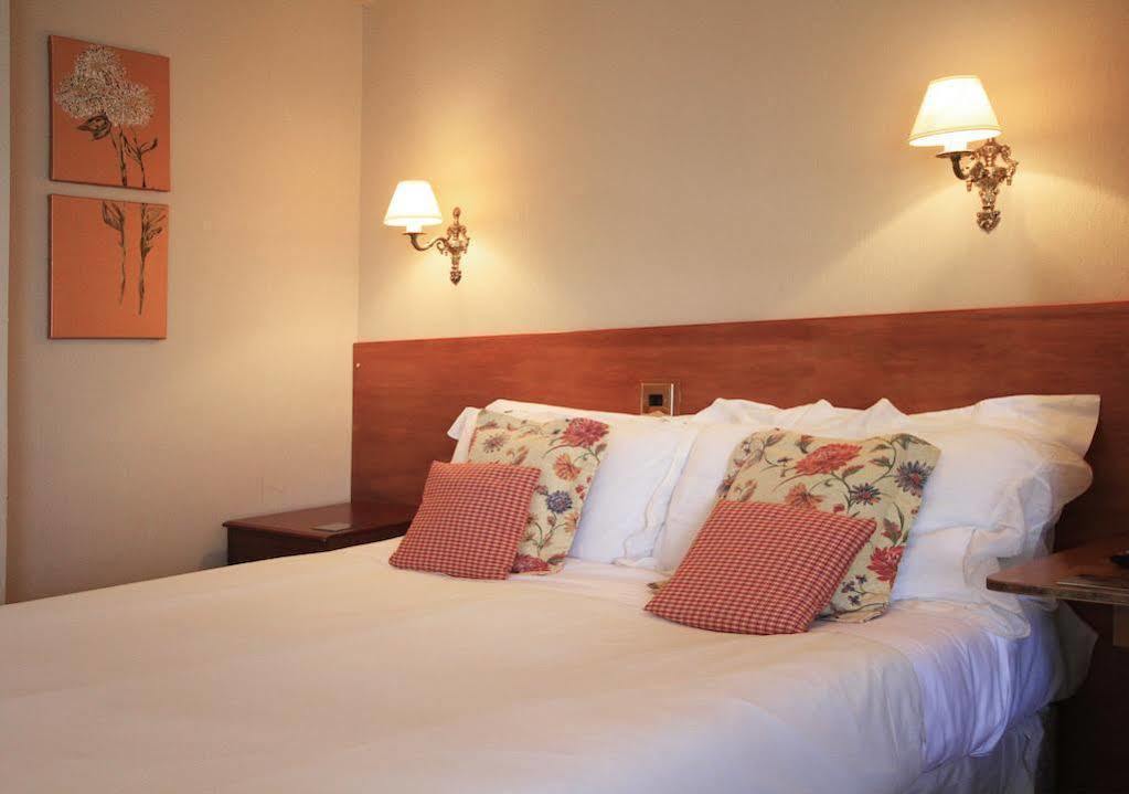 The Paragon - Guest Accommodation สการ์โบโรห์ ภายนอก รูปภาพ
