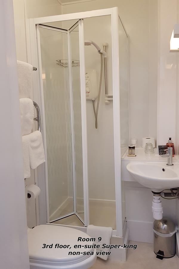The Paragon - Guest Accommodation สการ์โบโรห์ ภายนอก รูปภาพ